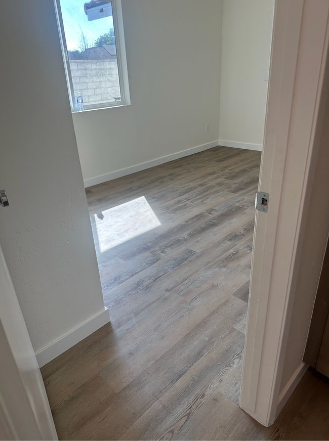Building Photo - 1210 Palomar Terrace