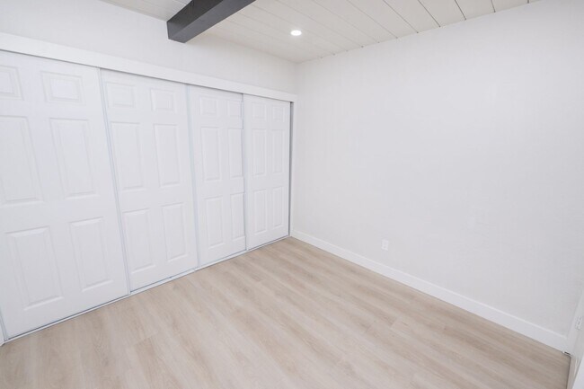 Building Photo - 2813-15 46th St