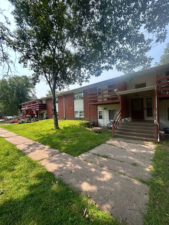Building Photo - 950 N Kelly St