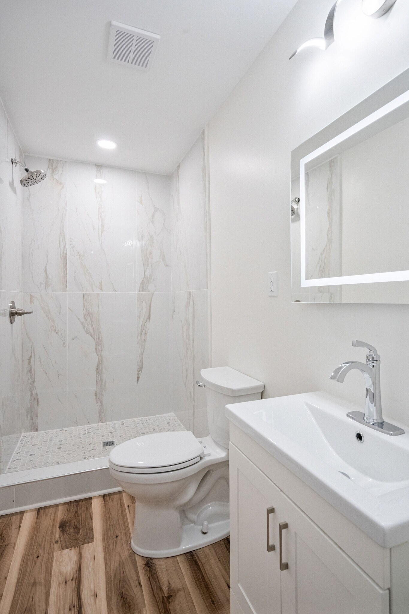 Clair de Lune Bathroom - 1222 E Vaile Ave