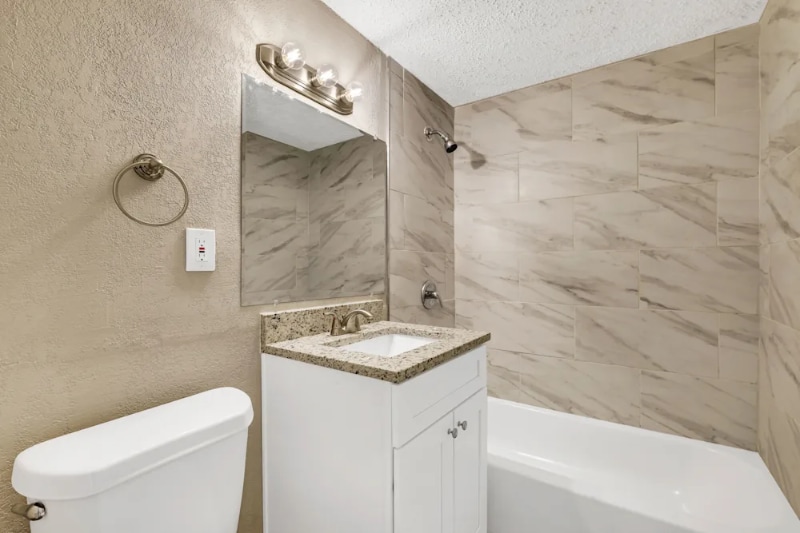 Building Photo - 6969 Delisle Dr