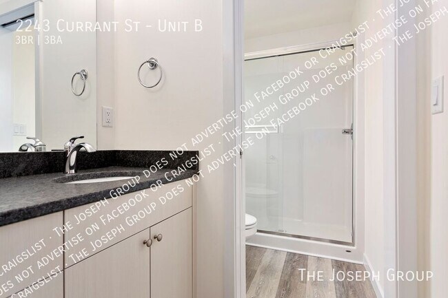 Building Photo - 2243 Currant St