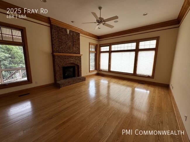 Building Photo - 4 Bed / 3.5 Bath Single Family (Available ...