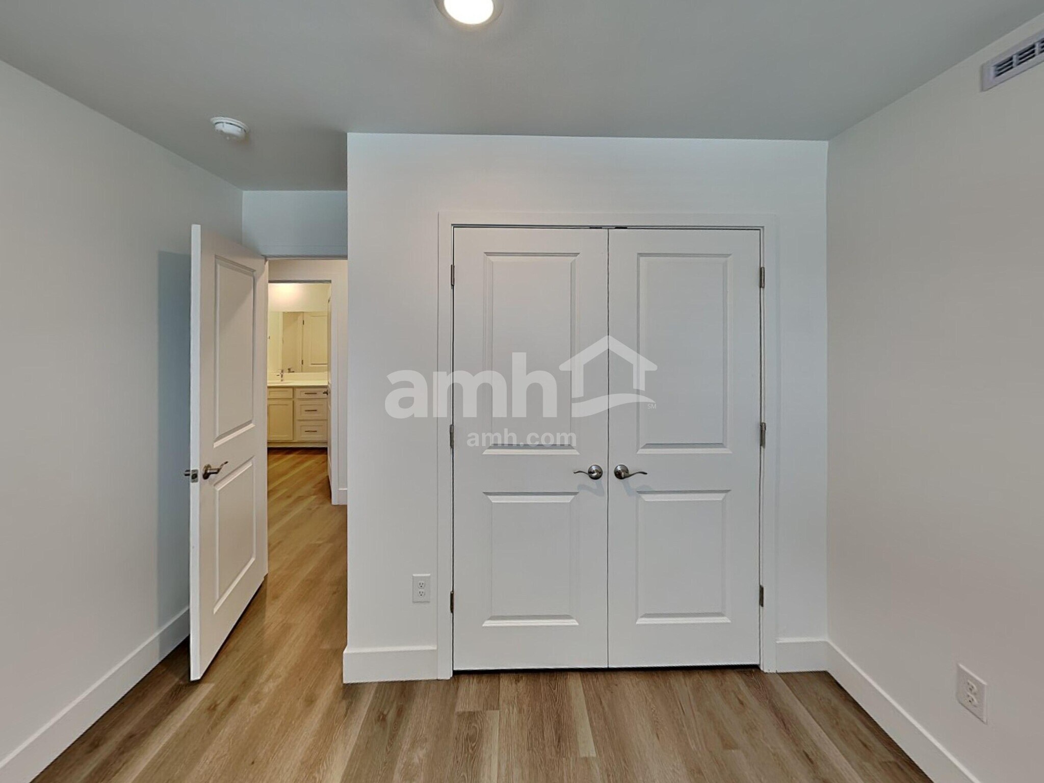 Building Photo - 6490 E Paseo Alga