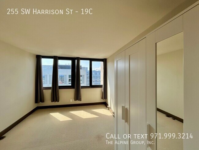 Building Photo - 255 SW Harrison St