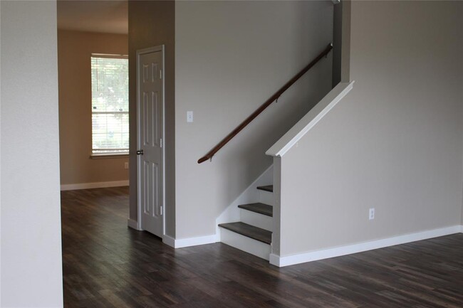 Building Photo - 18354 Basket Flower Bend