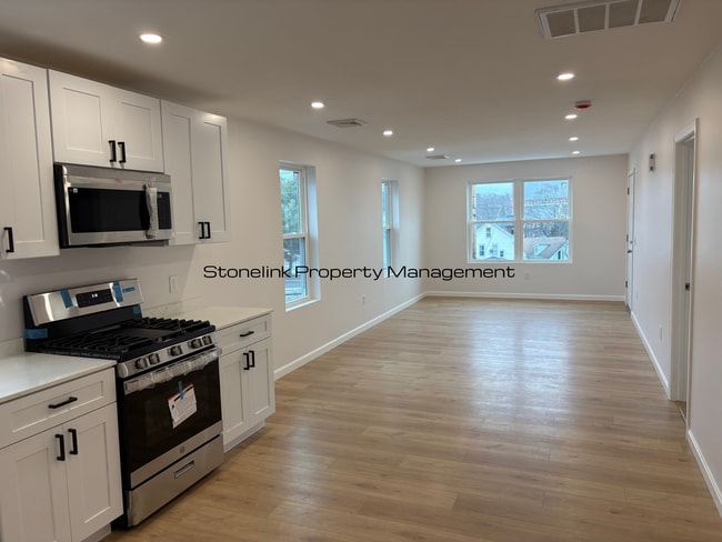 Building Photo - *1014 Douglas Avenue