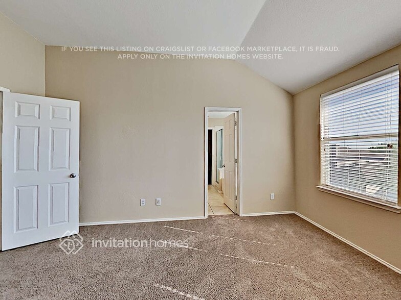 Building Photo - 5800 Westgate Dr