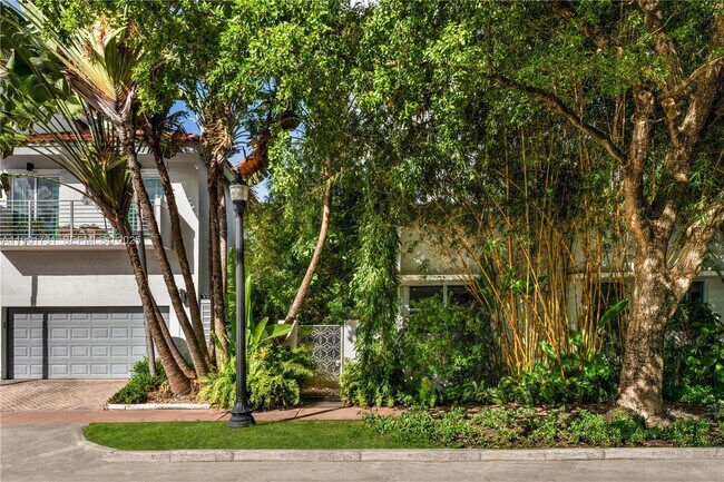 Building Photo - 226 Jefferson Ave