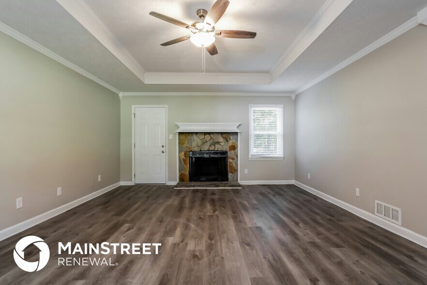 Building Photo - 15 Cedar Creek Dr