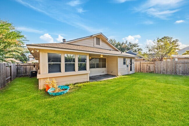 Building Photo - 11059 Landsbury Cir