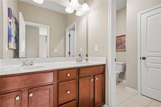 Building Photo - 705 Pressing Dr