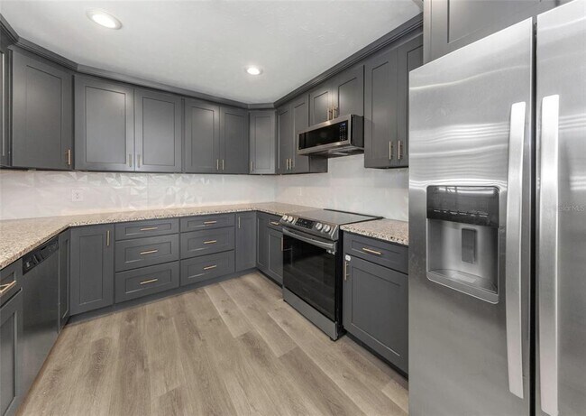 Building Photo - 4030 Fieldgreen Pl