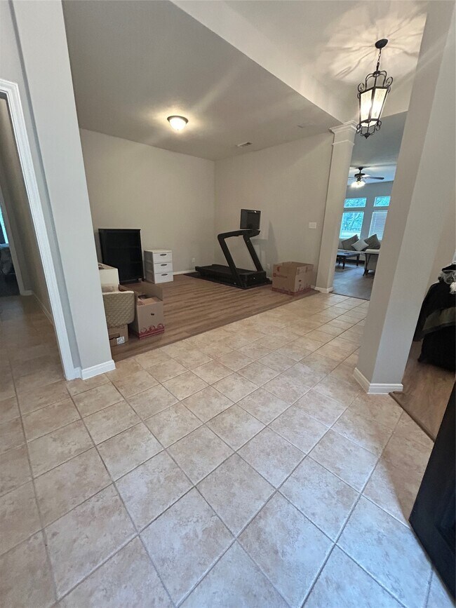 Building Photo - 22018 Shady Heath Ln
