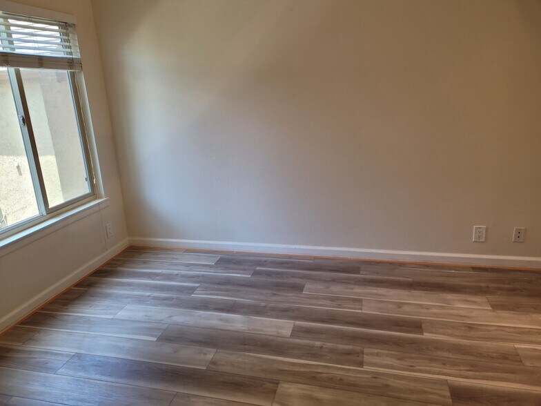 Building Photo - 169 Lemon Grv