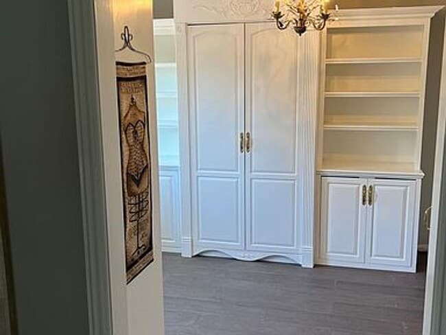 Building Photo - Westlake Village First Neighborhood Cul-De-Sac Home ** Non-Smoking Home/Property**