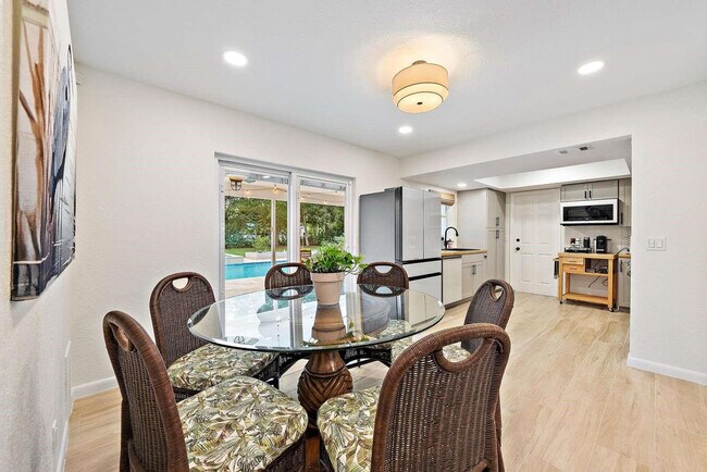 Building Photo - 11828 171st Ln N