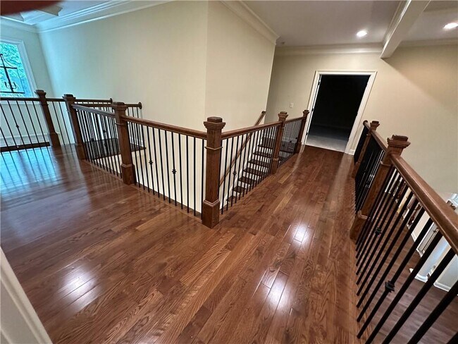 Building Photo - 510 Lake Medlock Dr