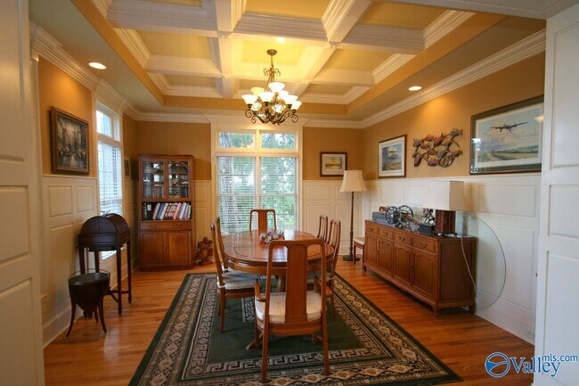 Building Photo - 27 Carriage Hill