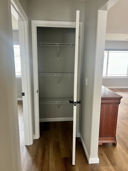 Building Photo - 2393 Pacific St