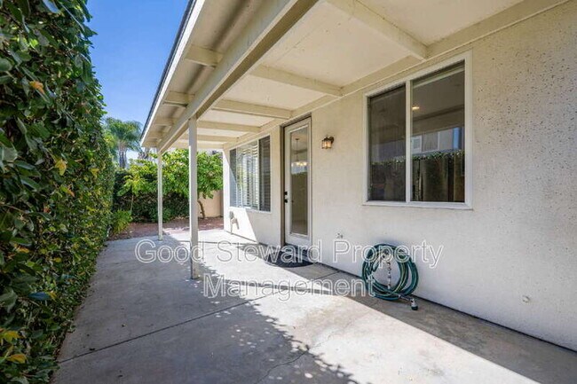 Building Photo - 1760 Taylor Ln