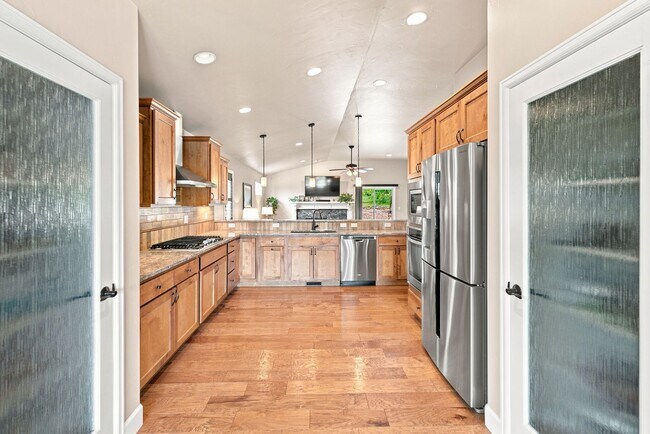 Building Photo - 12441 Woodruff Dr