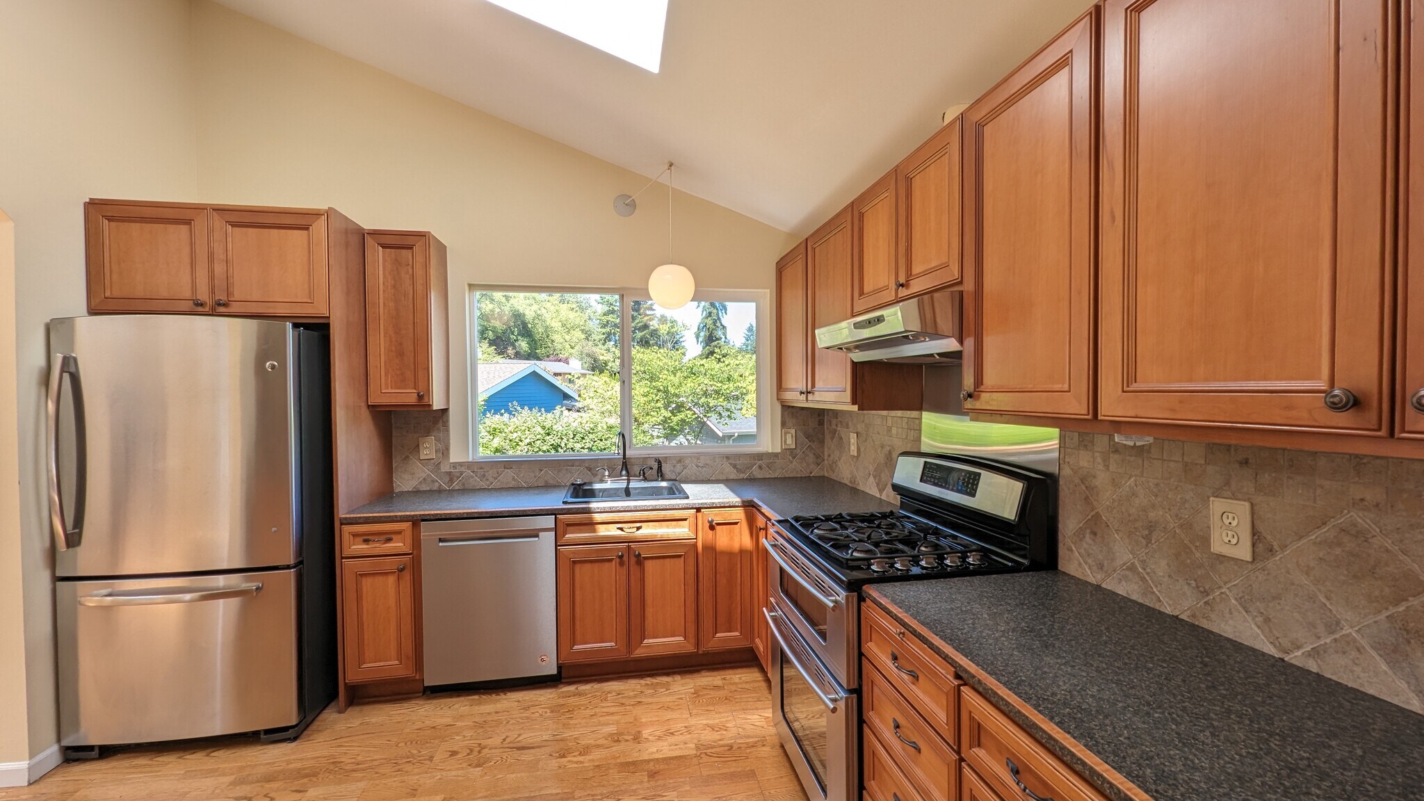 Building Photo - 9758 NE 134th Pl