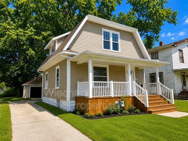 Building Photo - 426 Hazel Ave