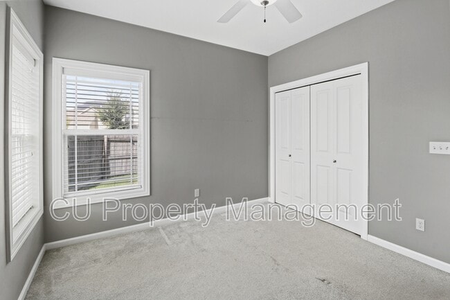 Building Photo - 3003 E Stillwater Landing
