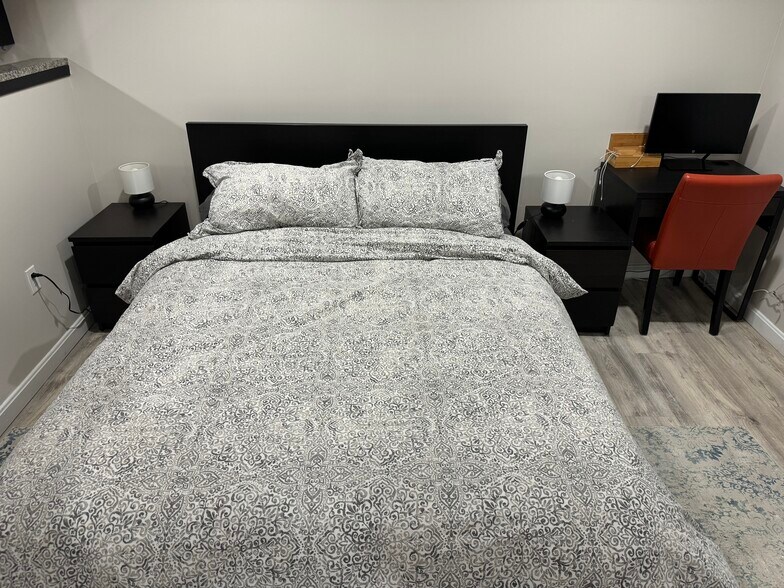 Building Photo - 171 Foster St