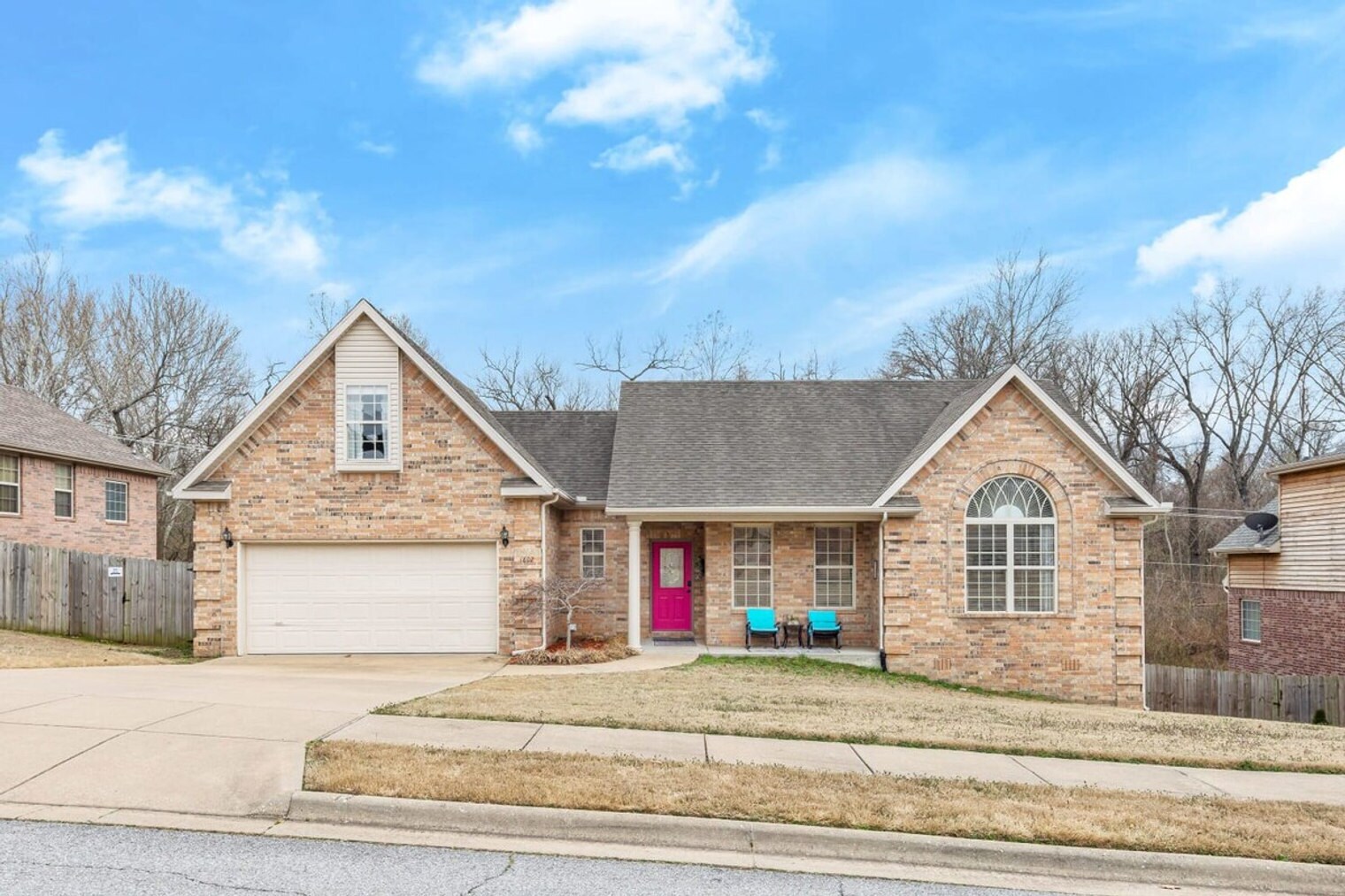 Building Photo - 1802 NW Mustang Ave