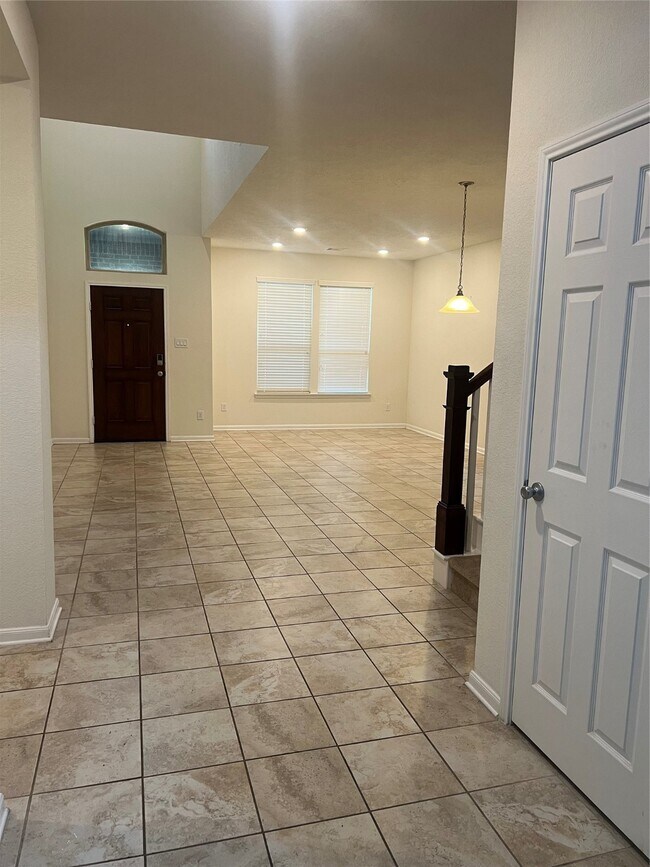 Building Photo - 14112 Harmony Ridge Trl