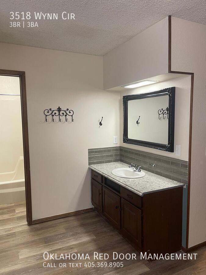 Building Photo - 3518 Wynn Cir