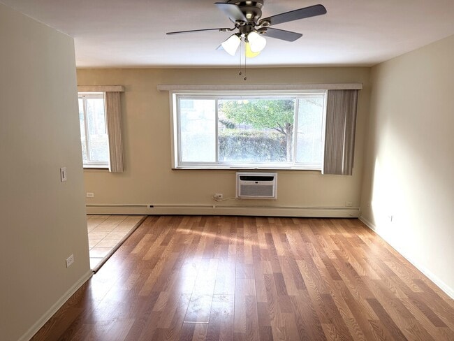 Building Photo - 8440 Skokie Blvd