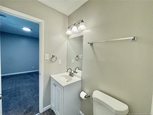 Building Photo - 6405 Lorell Ct
