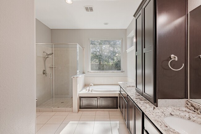 Building Photo - 112 Sundown Ridge Pl