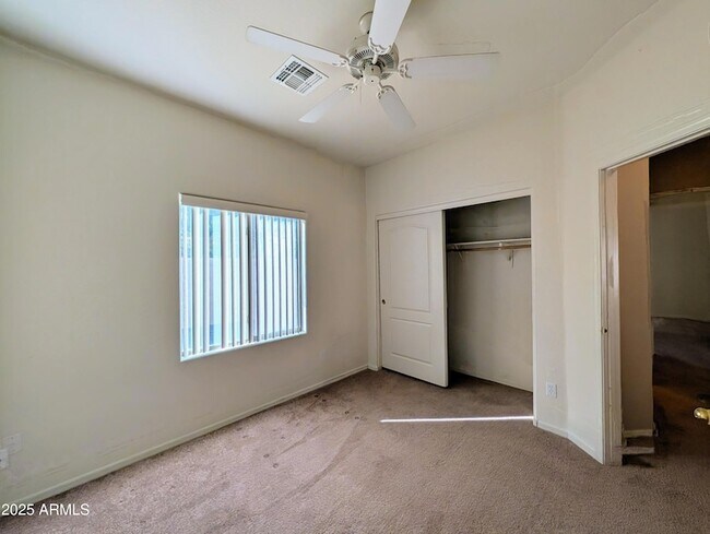 Building Photo - 16071 W Gelding Dr