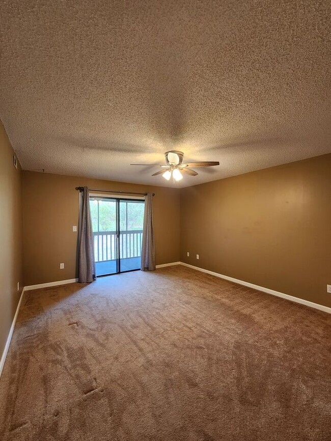 Building Photo - Asheville Condo Rental -Cloister Condominium