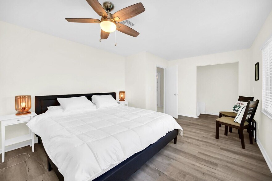 Building Photo - 5 SE Ocale Way