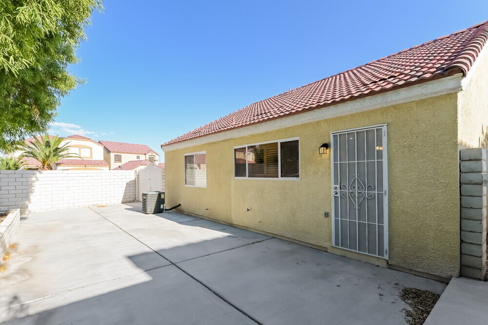 Building Photo - 8800 Big Bear Pines Ave