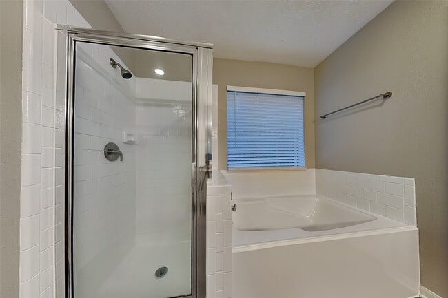 Building Photo - 14626 Cypress Falls Dr