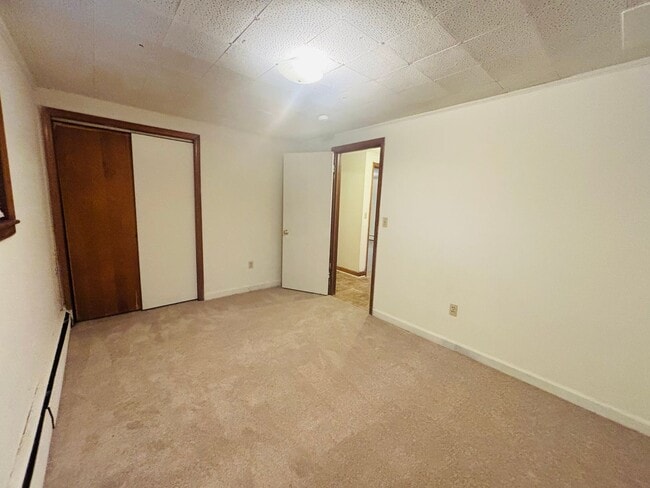 Building Photo - 121 Hearthstone Dr