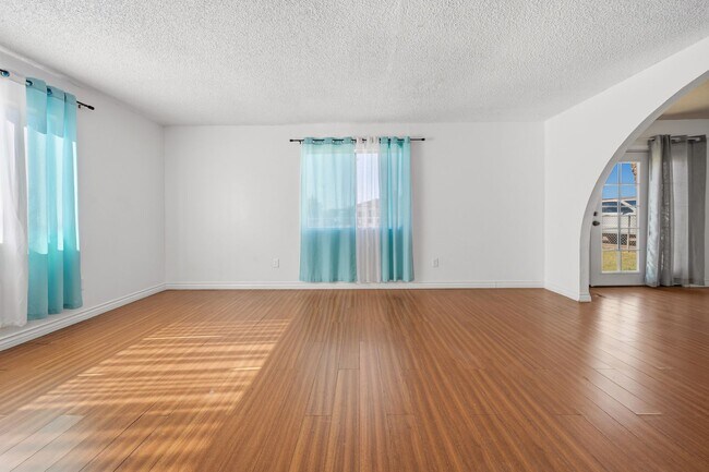 Building Photo - HOUSE FOR RENT IN EL CENTRO