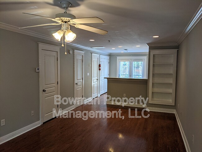 Building Photo - 660 S Barnett Shoals Rd