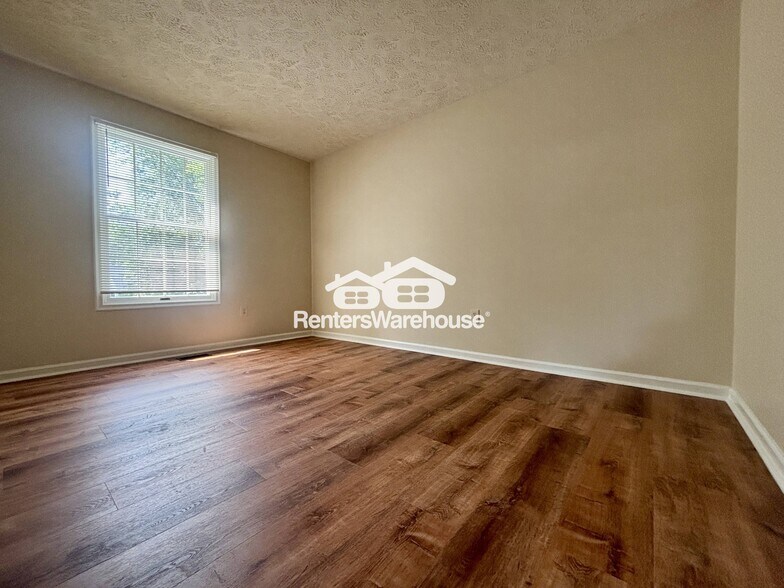 Building Photo - 20925 Shakespeare Dr