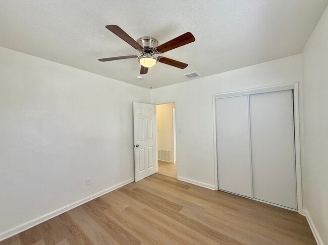 Building Photo - 11366 Chamberlaine Way