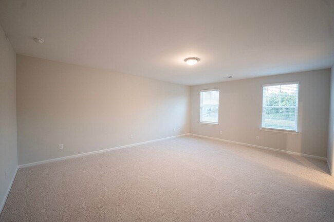 Building Photo - Coming Available!