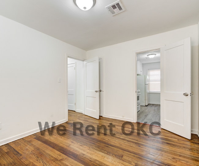 Building Photo - 1216 Bellevidere Dr