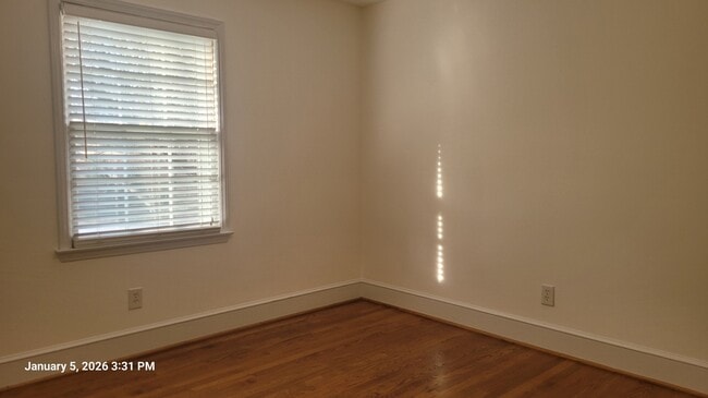 Building Photo - 2922 Hostetler St