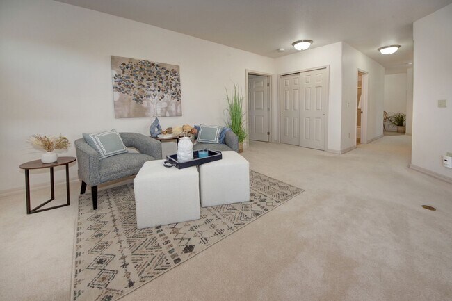 Building Photo - 1675 Little Bear Creek Point